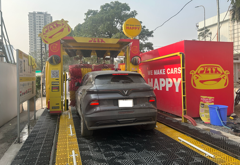 Rửa ô tô bằng máy tự động: Sạch thật hay chỉ là... cảm giác?