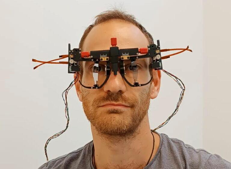 Kính thông minh Eyejets đang được phát triển. Ảnh Courtesy. NoCamel