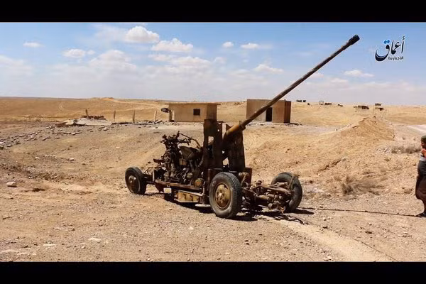 Quân đội Syria lại bất ngờ thua, IS đánh chiếm căn cứ Muhajarah gần sân bay T4