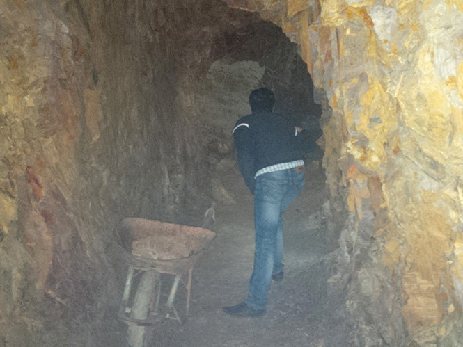 "Hầm rượu" dài cả trăm mét của bí thư huyện Tây Giang