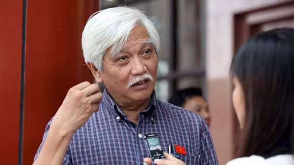 Ông Dương Trung Quốc