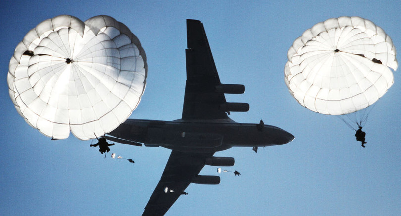 Lực lượng lính dù Nga sẽ lập tức đổ bộ, can thiệp Syria nếu có biến