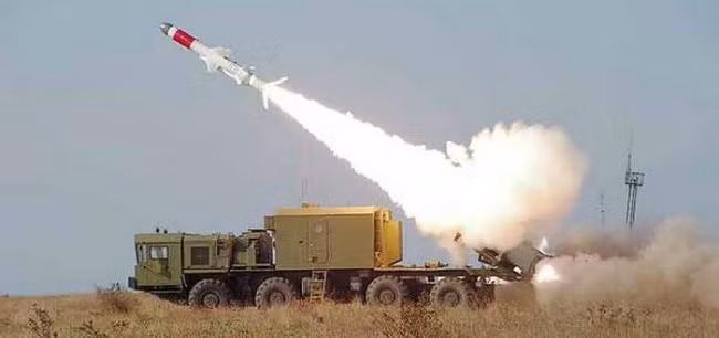 "Sát thủ” Kh-35UE Việt Nam tự chế tạo đáng sợ thế nào ảnh 1 "Sát thủ” Kh-35UE Việt Nam tự chế tạo đáng sợ thế nào ảnh 1