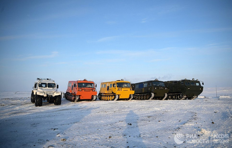 Xe chở Tổng thống và thành viên của Đoàn