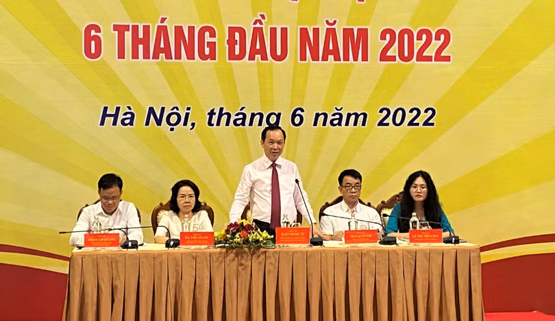 Toàn cảnh buổi họp báo thông tin về kết quả điều hành chính sách tiền tệ và hoạt động ngân hàng những tháng đầu năm 2022 của NHNN (Nguồn: SBV)