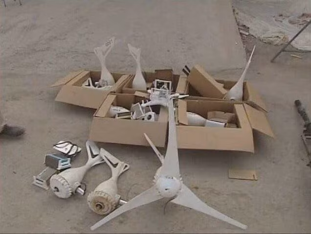 Quân đội Syria trưng bày chiến lợi phẩm sau khi kết liễu IS tại Deir Ezzor (video) ảnh 1