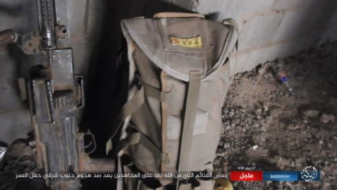 IS nã pháo phản lực giáng trả người Kurd càn quét Euphrates ảnh 4