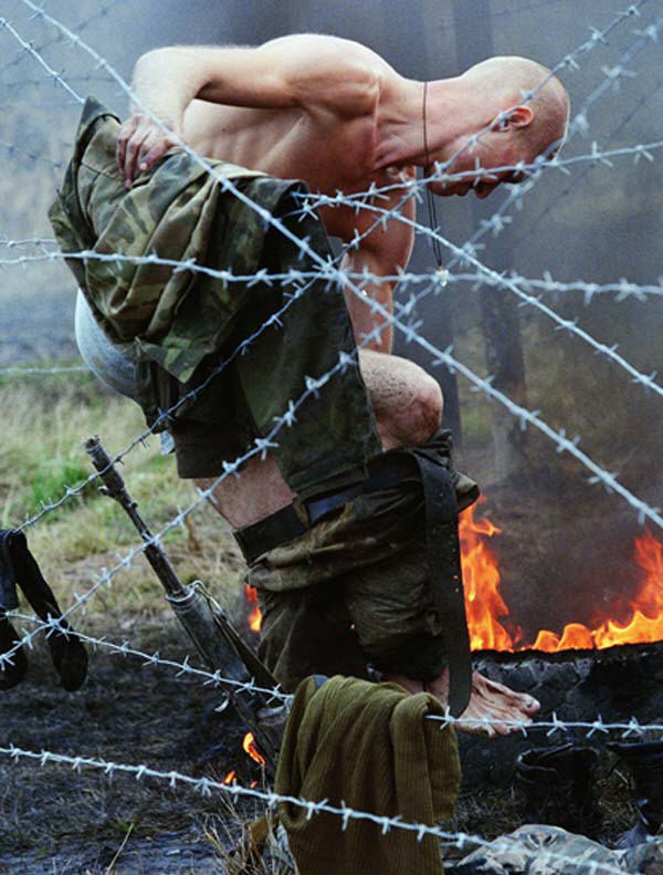 Nghẹt thở xem Nga rèn lính đặc nhiệm “mũ đỏ” (ảnh - video) ảnh 17