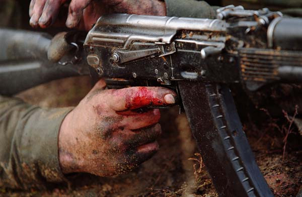 Nghẹt thở xem Nga rèn lính đặc nhiệm “mũ đỏ” (ảnh - video) ảnh 16