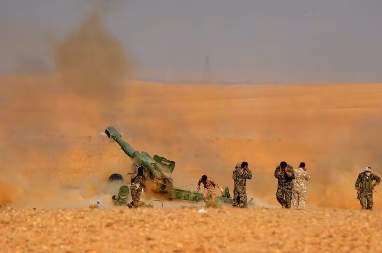 Quân đội Syria đánh phá ác liệt IS cố thủ sào huyệt al-Bukamal ảnh 3