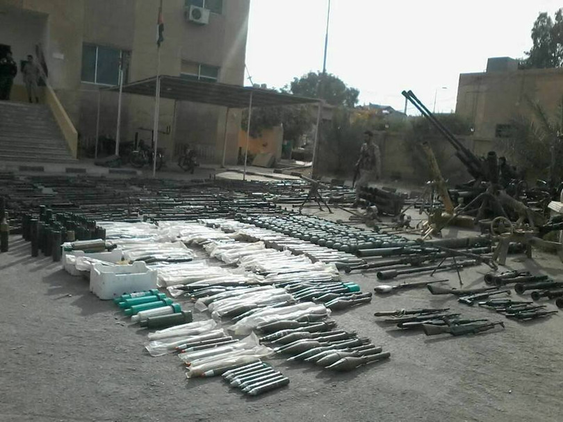 Kho vũ khí khổng lồ của IS ở Deir Ezzor vừa bị phát hiện - ảnh minh họa video SANA