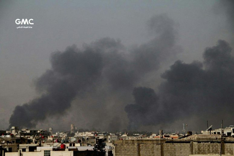 Quân đội Syria đánh phá dữ dội phiến quân cố thủ ven Damascus (video) ảnh 5