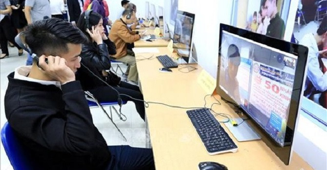 Đại dịch Covid-19 về mặt tích cực là hồi chuông cảnh tỉnh doanh nghiệp phải mau chóng bắt kịp xu thế chuyển đổi số để phát triển bền vững.