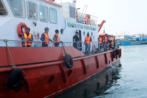 Tàu quét Sonar tìm hai tiêm kích Su-22 bằng sóng siêu âm ảnh 1