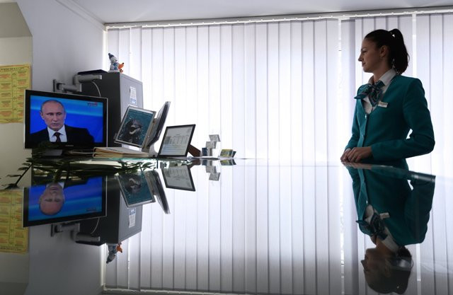 Đối thoại hóm hỉnh của ông Putin với người dân ảnh 3