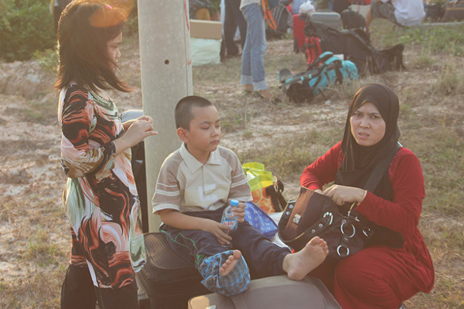 Xe khách TP.HCM-PnomPenh lao xuống dốc núi tại Campuchia ảnh 1