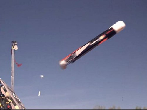 Thử nghiệm chương trình UAV LOCUST 