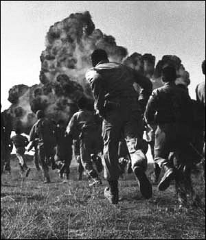 Cuộc phòng thủ thần thánh của Iran - Kỳ 3 ảnh 1