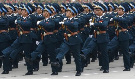 Không quân Việt Nam diễu hành