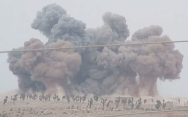 Putin dội bom Syria và cuộc chiến giá dầu ảnh 1