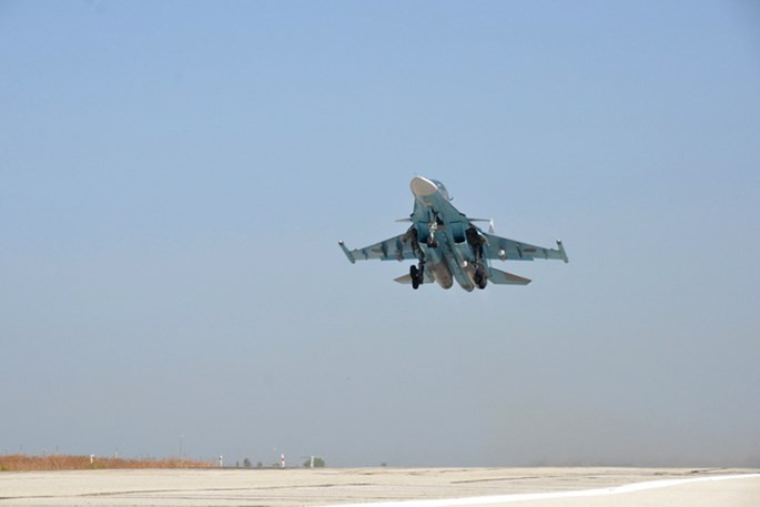 Phi công Nga "làm phép" trước khi xuất kích ở Syria ảnh 11