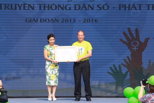 t Ca sĩ MỸ Linh sẽ là Đại sứ Truyền thông Dân số-Phát triển. ảnh: Thế Dương. t Ca sĩ MỸ Linh sẽ là Đại sứ Truyền thông Dân số-Phát triển. ảnh: Thế Dương.