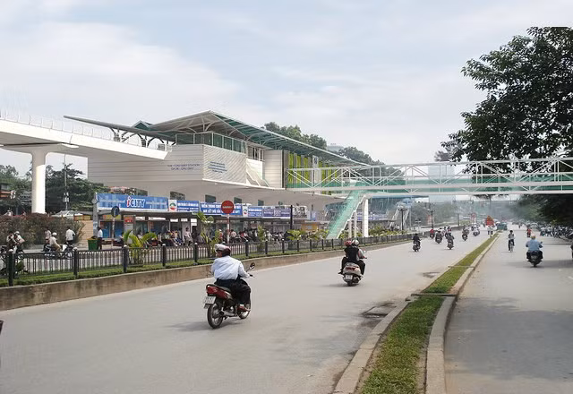Hiện gói thầu do nhà thầu POSCO thi công chậm 2%, Ban quản lý đường sắt đô thị Hà Nội cho biết.