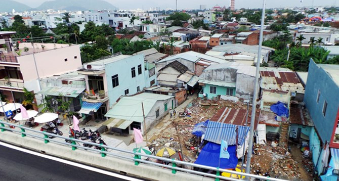 Đà Nẵng sẽ phải làm rõ tình trạng thừa đất tái định cư nhưng người dân phải đi thuê nhà ở trong tháng 5/2015. (Ảnh minh họa).