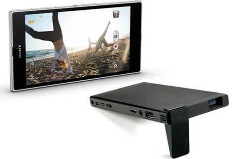 Máy chiếu di động của Sony có kích thước như một chiếc smartphone ẢNH: SONY
