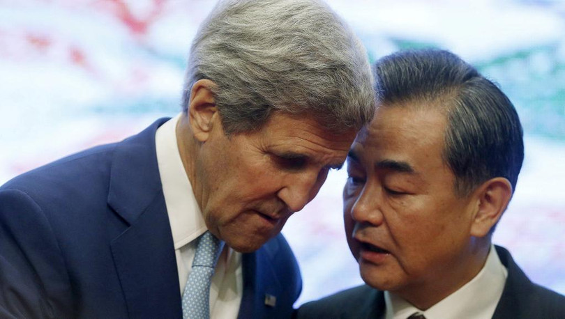 Ngoại trưởng Mỹ John Kerry và ông Vượng Nghị