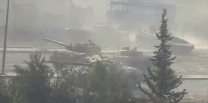 Lực lượng tăng thiết giáp Syria chiến đấu trên chiến trường đô thị Aleppo 