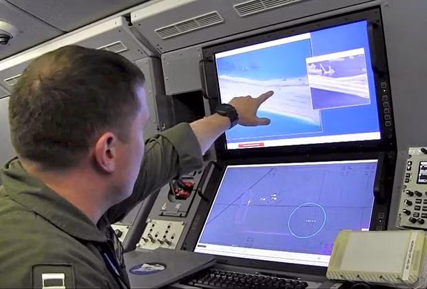 Báo Nga: “Điệu nhảy” Việt - Mỹ đang được cả thế giới chú ý ảnh 2