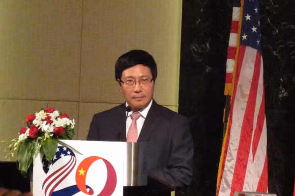 Ông Clinton: 20 năm trước, người ta nghĩ chúng tôi điên ảnh 3