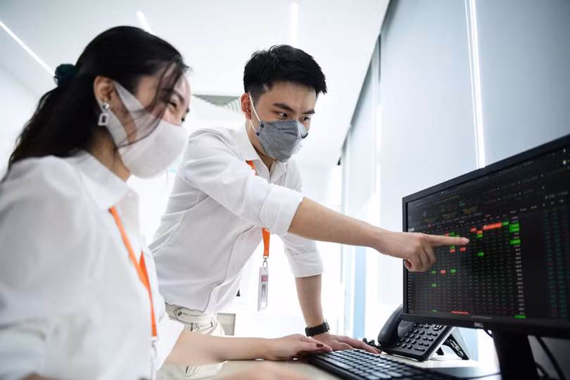 Các công ty chứng khoán rục rịch chuẩn bị cho đợt tăng vốn lớn thứ 2. Ảnh: Thạch Thảo.