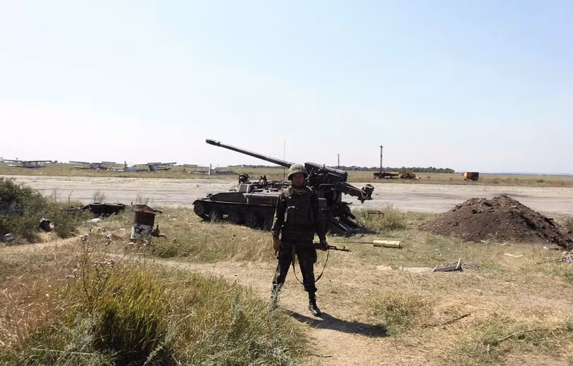 Cuộc chiến đẫm máu giành giật sân bay Lugansk, Ukraine ảnh 2