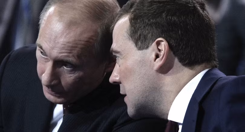 Bộ đôi Putin-Medvedev đang lèo lái nước Nga