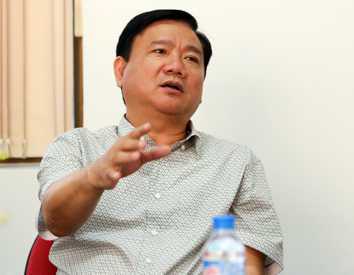 Bí thư Thành ủy TP HCM Đinh La Thăng chỉ đạo tại cuộc họp với lãnh đạo huyện Củ Chi. Ảnh:C.T