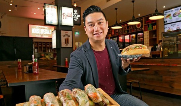 Tỷ phú Việt: Thương vụ 1,8 tỷ USD chấn động nước Mỹ ảnh 3 Tỷ phú Việt: Thương vụ 1,8 tỷ USD chấn động nước Mỹ ảnh 3