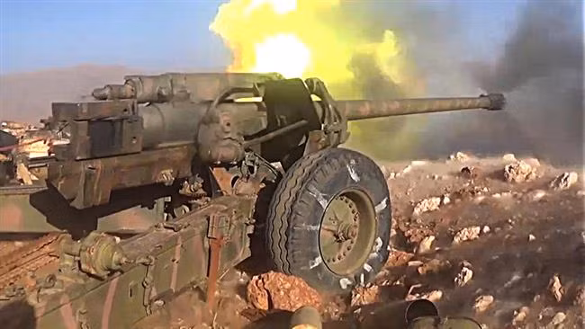 Quân đội Syria pháo kích đánh trả IS trên sa mạc tỉnh Homs