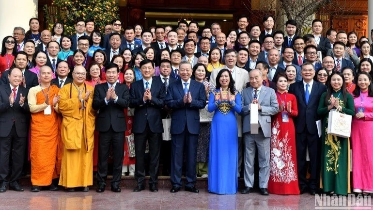 Để lời mời gọi nhân tài về nước làm việc thành hiện thực