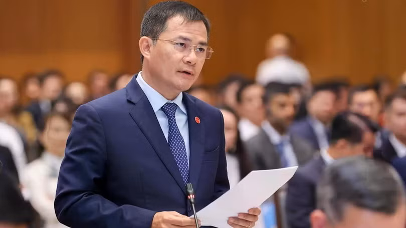 Trung tướng Tào Đức Thắng, Chủ tịch kiêm Tổng Giám đốc Tập đoàn Viettel, đề xuất các kiến nghị. Ảnh: VGP.