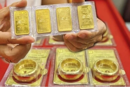 Giá vàng SJC hôm nay tiếp tục đi ngang.
