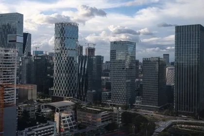 Tòa nhà Tencent và các tòa nhà doanh nghiệp khác ở Thâm Quyến. Ảnh: Reuters.