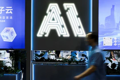 Trung Quốc tin rằng AI là động cơ chính để tạo việc làm và phát triển kinh tế. Ảnh: Reuters.