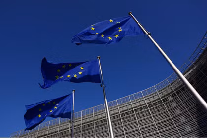 EU trừng phạt mạng xã hội lớn nhất của Nga cùng 3 công ty công nghệ. Ảnh: Reuters.
