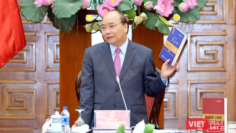 Thủ tướng Nguyễn Xuân Phúc đánh giá cao công trình sách "Ký ức người lính"