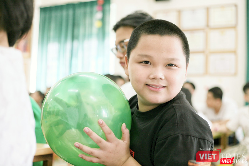 Dự án mang đến nhiều hoạt động thú vị cho các em nhỏ kém may mắn.