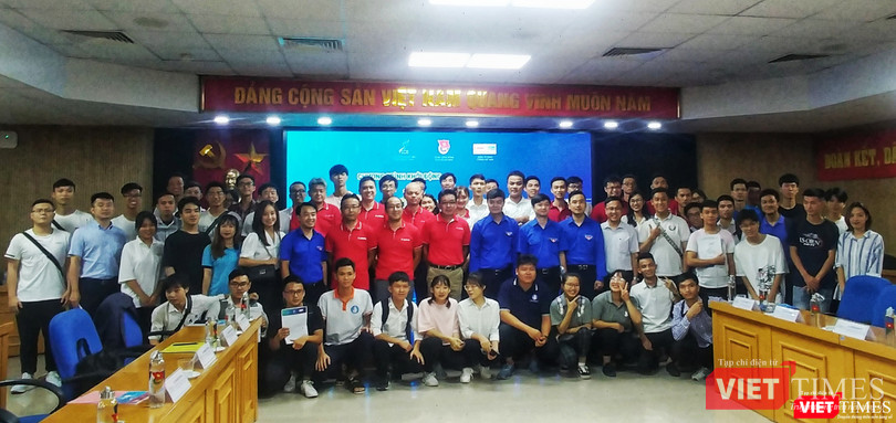 Sự kiện khởi động cuộc thi “Công nghệ Trí tuệ Canon Chie-Tech” với sự tham gia của các cán bộ Trung ương Đoàn, chuyên gia công nghệ, giảng viên và sinh viên các trường khối kỹ thuật tại miền Bắc. Sự kiện khởi động cuộc thi “Công nghệ Trí tuệ Canon Chie-Tech” với sự tham gia của các cán bộ Trung ương Đoàn, chuyên gia công nghệ, giảng viên và sinh viên các trường khối kỹ thuật tại miền Bắc.