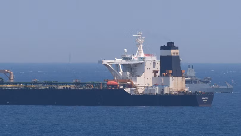 Tàu chở dầu Grace 1 của Iran bị Anh bắt giữ ngoài khơi Gibraltar hồi tuần trước (Ảnh: Sky News)