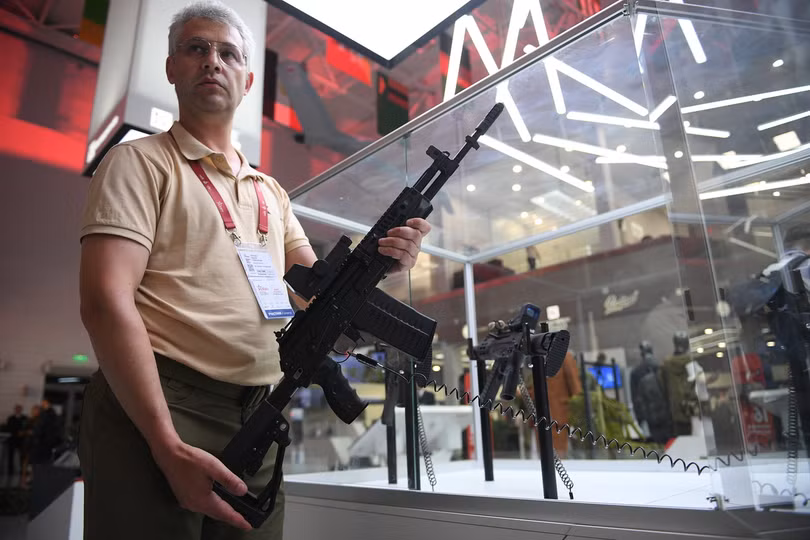 AK-308 trong một triển lãm vũ khí (Ảnh: RT) AK-308 trong một triển lãm vũ khí (Ảnh: RT)